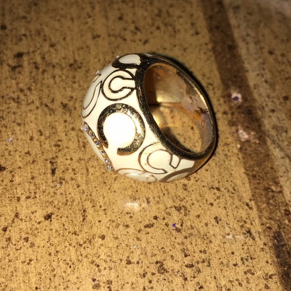 Coach C ring - Picture 2 of 3